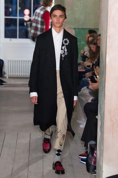 Look 46